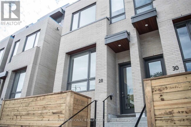 28 Perth Ave in Toronto, ON - Building Photo - Building Photo