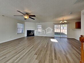 112 Tiverton Woods Dr in Holly Springs, NC - Building Photo - Building Photo