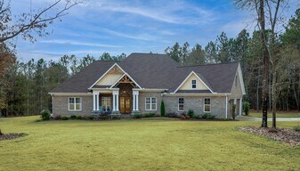 621 Country Creek Ln in Gilbert, SC - Building Photo