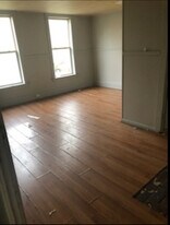 22 Locust St in Uniontown, PA - Building Photo