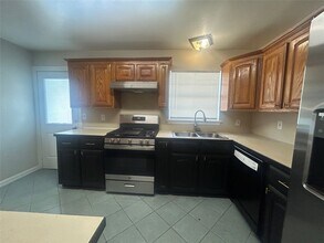 10401 Ney St in Houston, TX - Building Photo - Building Photo