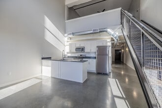Jacobs Lofts on 1st in Tulsa, OK - Building Photo - Interior Photo
