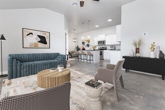 2337 SW 90th Pl in Oklahoma City, OK - Building Photo - Building Photo