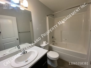 2 Bed, 1 Bathroom Basement Suite! in Regina, SK - Building Photo - Building Photo