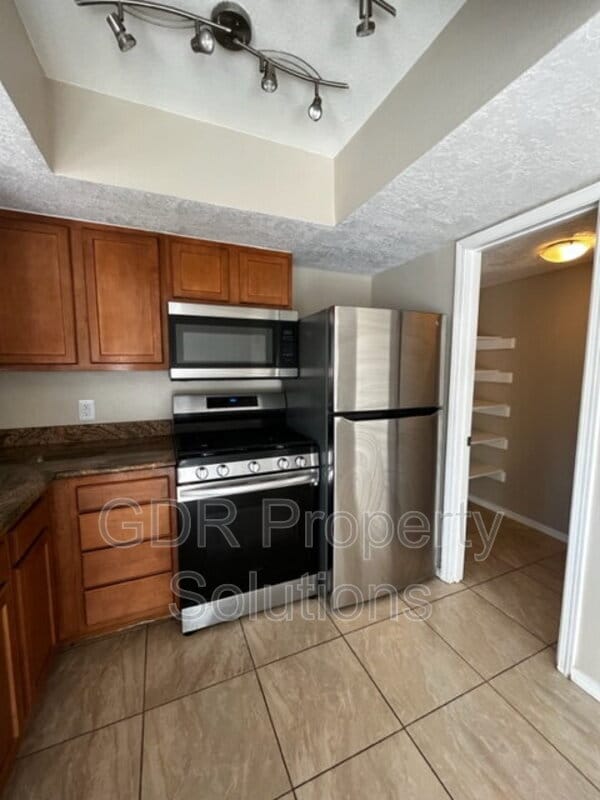 700 Fruit Ave NW in Albuquerque, NM - Building Photo - Building Photo