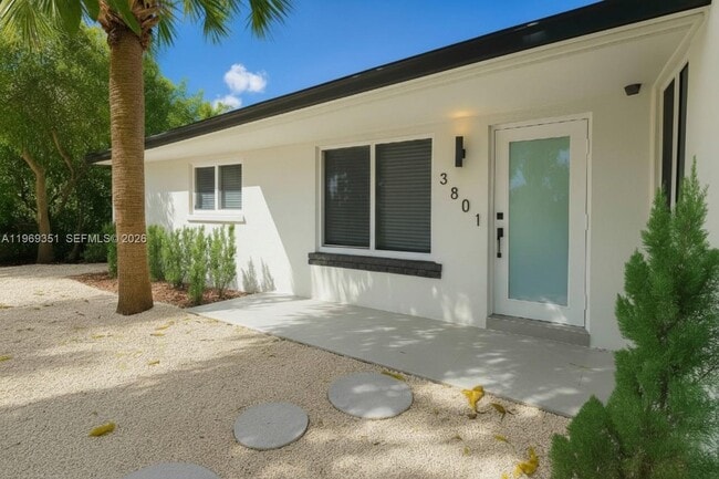 3801 NE 16th Terrace in Oakland Park, FL - Building Photo - Building Photo