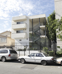 209 S Alexandria Ave in Los Angeles, CA - Foto de edificio - Building Photo