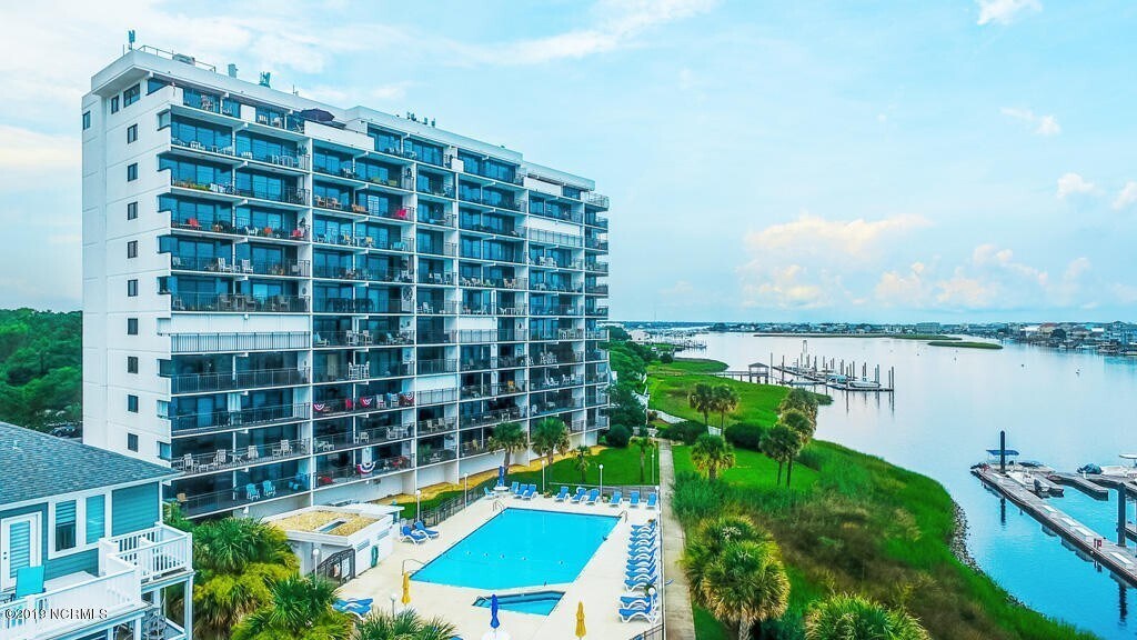 1080 St Joseph St in Carolina Beach, NC - Building Photo