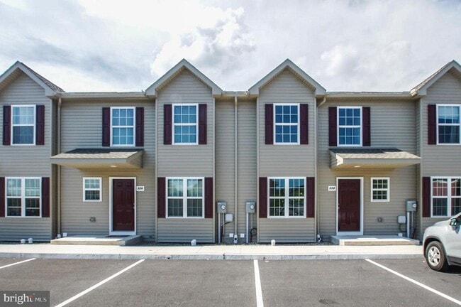 property at 520 Arietta Ct
