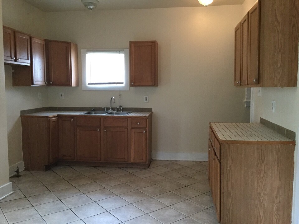2719 N Vel R. Phillips Ave in Milwaukee, WI - Building Photo