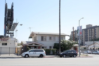 1442 N Mariposa Ave in Los Angeles, CA - Building Photo - Building Photo