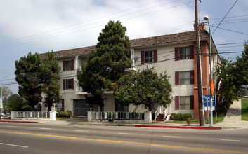 3189 Cheviot Vista Pl in Los Angeles, CA - Building Photo - Building Photo