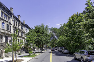 296 Convent Ave in New York, NY - Building Photo - Building Photo