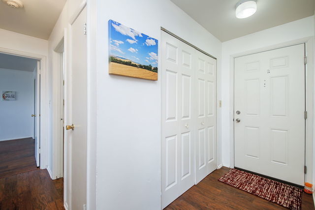 4418 Beau Monde Dr in Lisle, IL - Building Photo - Building Photo