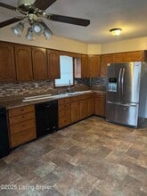 4019 Lomond Dr in Louisville, KY - Building Photo - Building Photo