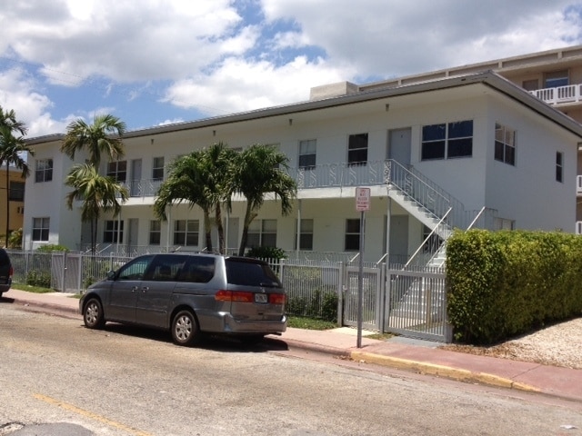 property at 1011 9th St