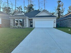 11585 Derby Dr in Denham Springs, LA - Building Photo