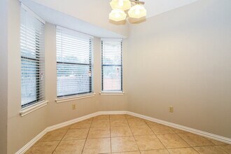 641 Ozark Ave in Burleson, TX - Building Photo - Building Photo