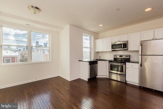 1429 Poplar St in Philadelphia, PA - Building Photo - Building Photo