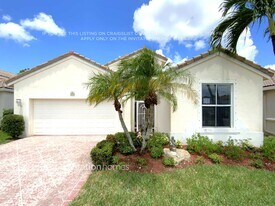 9549 Lago Dr in Boynton Beach, FL - Building Photo
