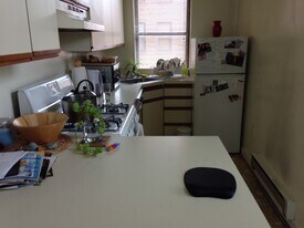 1001 St Paul St, Unit 8H in Baltimore, MD - Building Photo