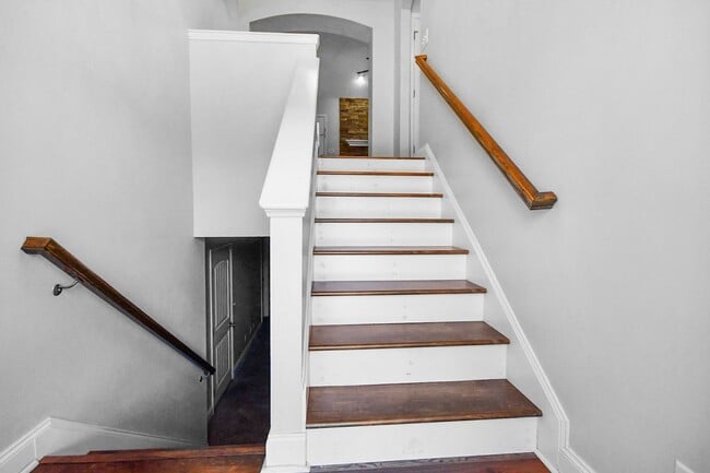 430 Leslie Wood Dr in Clarksville, TN - Building Photo - Building Photo