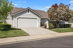 2337 St Lawrence Ln in Modesto, CA - Building Photo