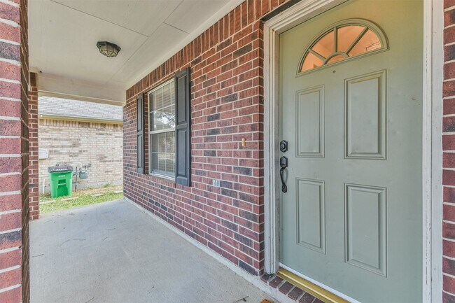 12039 Lucky Meadow Dr in Tomball, TX - Building Photo - Building Photo