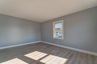 103 Golden Hill St in Milford, CT - Building Photo - Building Photo