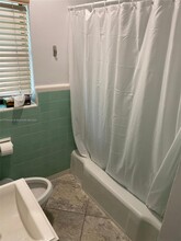 1516 Funston St in Hollywood, FL - Building Photo - Building Photo