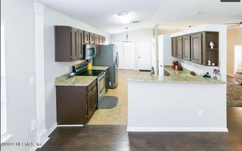 1122 Windy Willows Dr in Jacksonville, FL - Building Photo - Building Photo