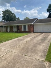 7143 Triola Ln in Houston, TX - Building Photo - Building Photo