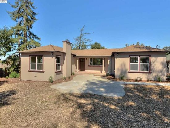 2468 Hidden Ln in Hayward, CA - Building Photo