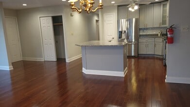 174A Concordia Cir in Monroe Township, NJ - Building Photo - Building Photo