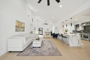 3729 Rio Vista St in Houston, TX - Building Photo