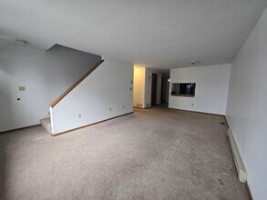 33 4th Ave in Oswego, NY - Building Photo - Building Photo