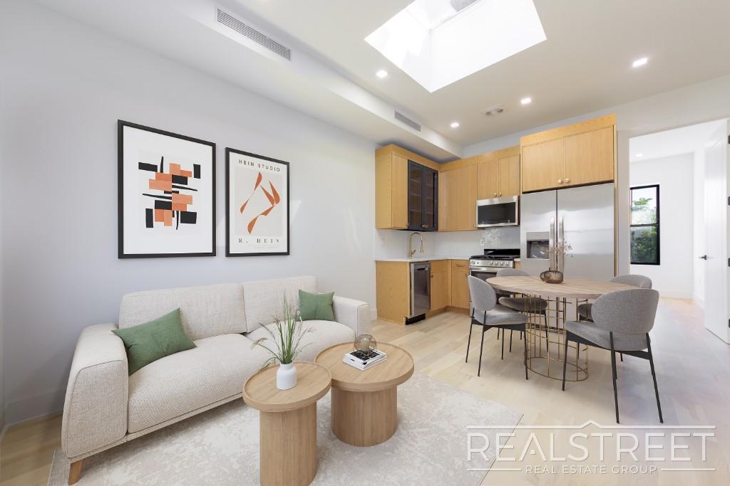 79 Willoughby Ave in Brooklyn, NY - Building Photo