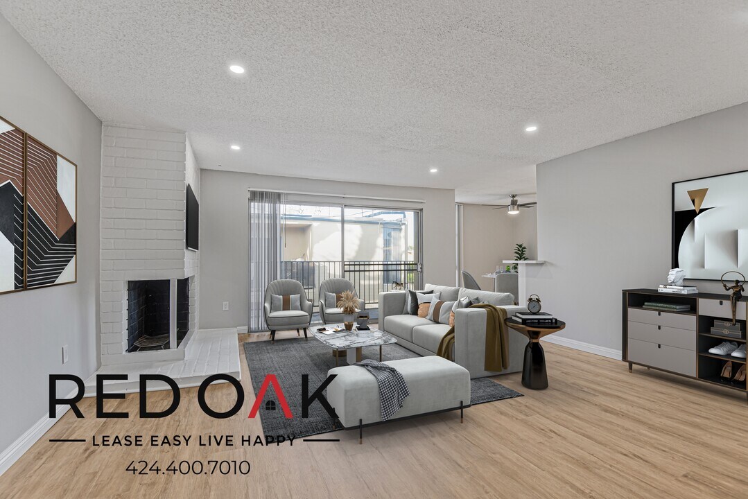 15101 Magnolia Blvd in Los Angeles, CA - Building Photo