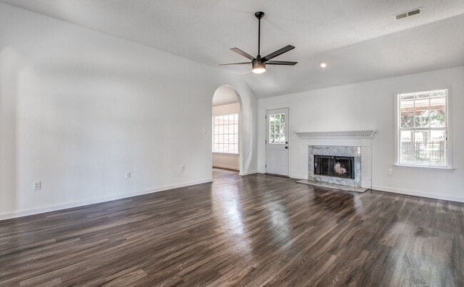5624 Annandale Dr in Memphis, TN - Building Photo - Building Photo
