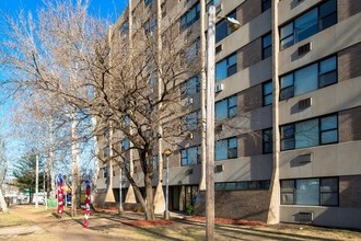 The Regency at Saint Louis in St. Louis, MO - Building Photo - Building Photo