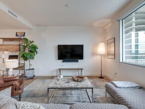 222 West Ave, Unit 1313 in Austin, TX - Building Photo - Building Photo