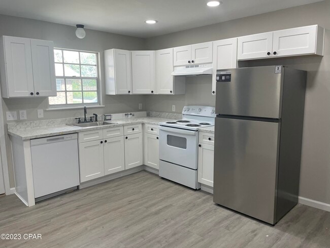 4105 W 22nd St in Panama City, FL - Building Photo - Building Photo