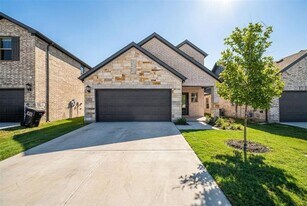 513 Blanton St in McKinney, TX - Building Photo