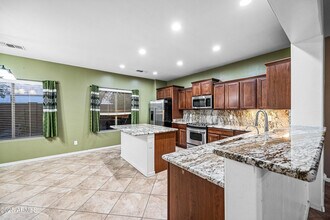 2236 W Davis Rd in Phoenix, AZ - Building Photo - Building Photo