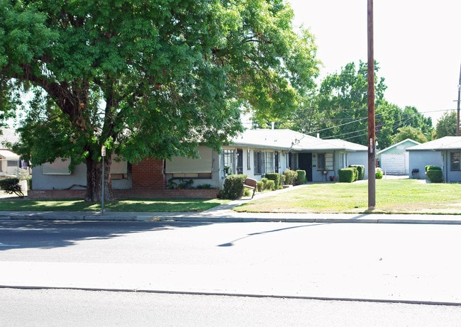 2216 N 1st St in Fresno, CA - Building Photo - Building Photo