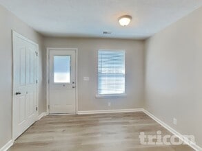 1110 Nahanee Ct in Murfreesboro, TN - Foto de edificio - Building Photo