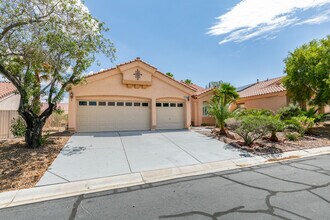 4105 Demoline Cir in Las Vegas, NV - Building Photo - Building Photo