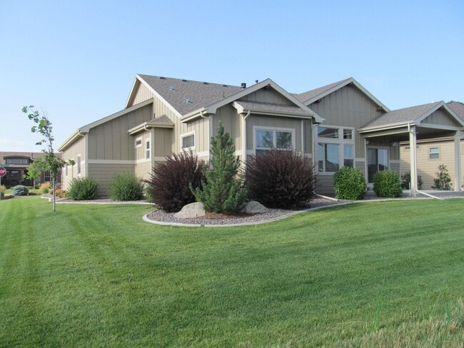 3561 Peruvian Torch Dr in Loveland, CO - Building Photo - Building Photo