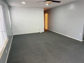 1320 N 69th Way in Hollywood, FL - Building Photo - Building Photo