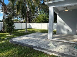 8848 92nd St in Seminole, FL - Building Photo - Building Photo